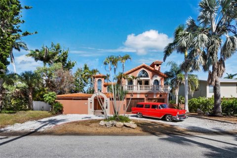 House in Longboat Key, Florida 3 bedrooms, 269.88 sq.m. № 1900882 - photo 3