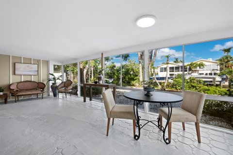 House in Longboat Key, Florida 3 bedrooms, 269.88 sq.m. № 1900882 - photo 22