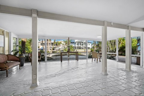 House in Longboat Key, Florida 3 bedrooms, 269.88 sq.m. № 1900882 - photo 21