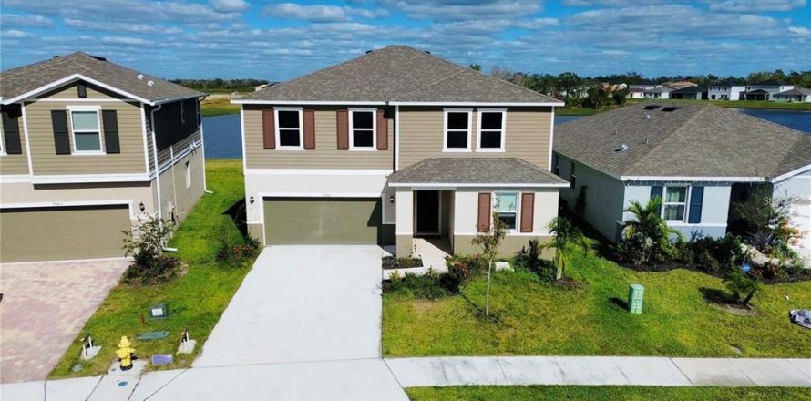Casa en Parrish, Florida 5 dormitorios, 238.39 m2 № 1907914