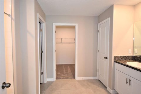House in Ruskin, Florida 4 bedrooms, 179.77 sq.m. № 1912185 - photo 9
