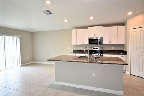 House in Ruskin, Florida 4 bedrooms, 179.77 sq.m. № 1912185 - photo 6