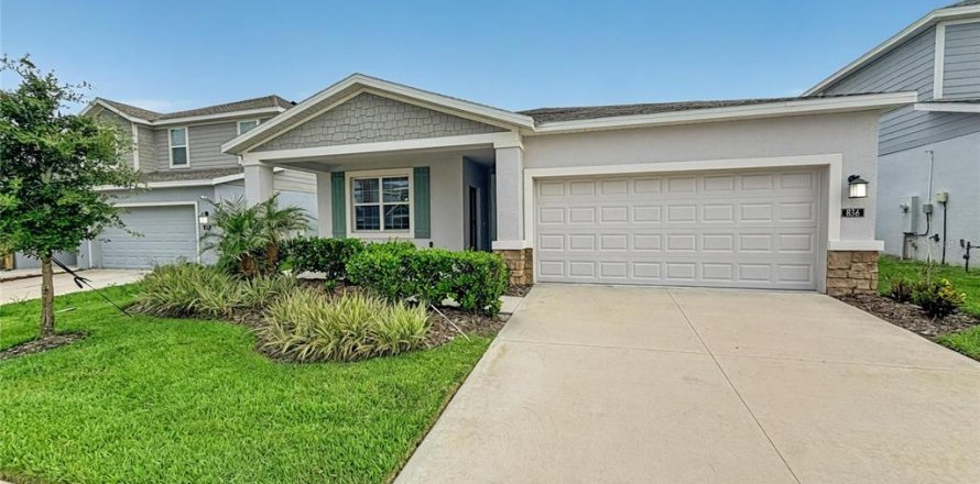 Casa en Eagle Lake, Florida 3 dormitorios, 200.2 m2 № 2202718