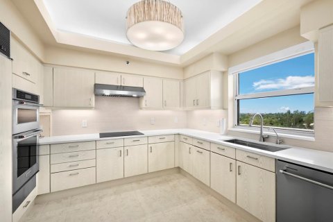 Copropriété à vendre à Longboat Key, Floride: 3 chambres, 209.03 m2 № 2405561 - photo 14