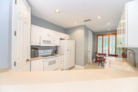 Condo in Bradenton, Florida, 3 bedrooms  № 1793389 - photo 12