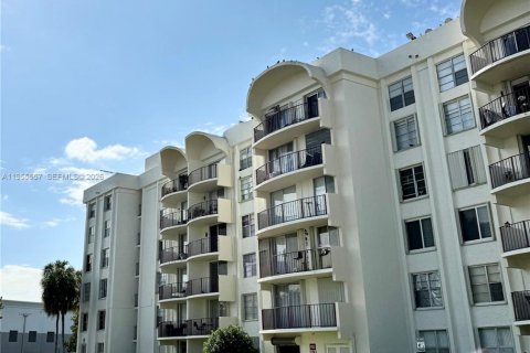 Condo in Miami, Florida, 1 bedroom № 2010300