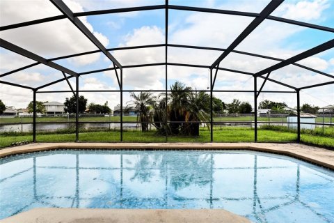 Villa ou maison à louer à Orlando, Floride: 2 chambres, 113.71 m2 № 1913942 - photo 22