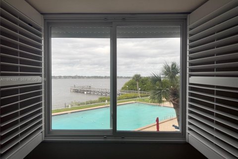 Condominio en venta en South Daytona, Florida, 2 dormitorios № 2036503 - foto 19