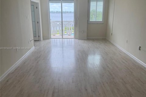 Condominio en venta en South Daytona, Florida, 2 dormitorios № 2036503 - foto 7