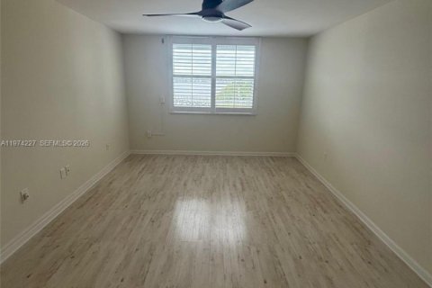 Condominio en venta en South Daytona, Florida, 2 dormitorios № 2036503 - foto 18