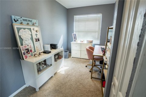 Casa en venta en Coral Springs, Florida, 4 dormitorios, 219.06 m2 № 2011184 - foto 29