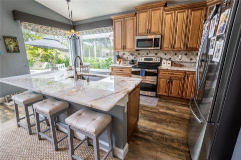 Casa en venta en Coral Springs, Florida, 4 dormitorios, 219.06 m2 № 2011184 - foto 15