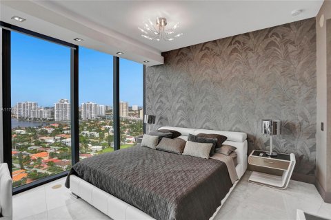 Condominio en venta en Sunny Isles Beach, Florida, 4 dormitorios, 294.59 m2 № 1985351 - foto 14