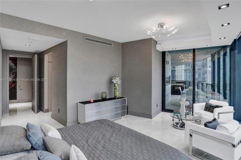 Condominio en venta en Sunny Isles Beach, Florida, 4 dormitorios, 294.59 m2 № 1985351 - foto 17