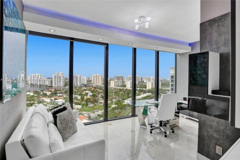 Condominio en venta en Sunny Isles Beach, Florida, 4 dormitorios, 294.59 m2 № 1985351 - foto 26