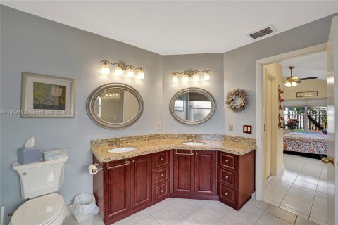 Villa ou maison à vendre à Davie, Floride: 4 chambres, 193.61 m2 № 2028674 - photo 17