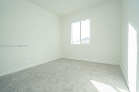 Townhouse in Homestead, Florida 3 bedrooms № 2001000 - photo 19