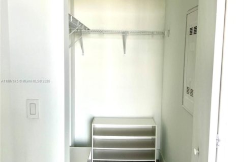 Copropriété à louer à Miami, Floride: 1 chambre, 63.27 m2 № 1941734 - photo 23