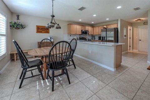 House in Ocala, Florida 3 bedrooms, 166.67 sq.m. № 2205263 - photo 20