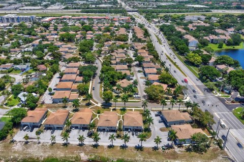 Copropriété à louer à Delray Beach, Floride: 2 chambres, 78.22 m2 № 2431387 - photo 3