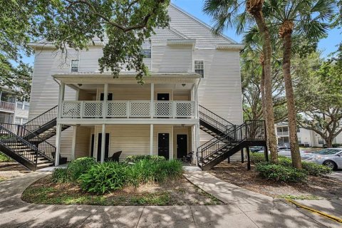 Copropriété à vendre à Palm Harbor, Floride: 2 chambres, 138.52 m2 № 2102480 - photo 2