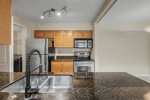 Copropriété à vendre à Palm Harbor, Floride: 2 chambres, 138.52 m2 № 2102480 - photo 17