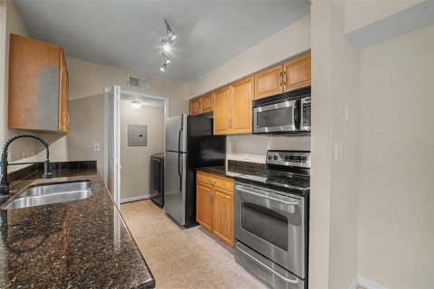 Copropriété à vendre à Palm Harbor, Floride: 2 chambres, 138.52 m2 № 2102480 - photo 18