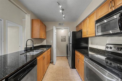 Copropriété à vendre à Palm Harbor, Floride: 2 chambres, 138.52 m2 № 2102480 - photo 15