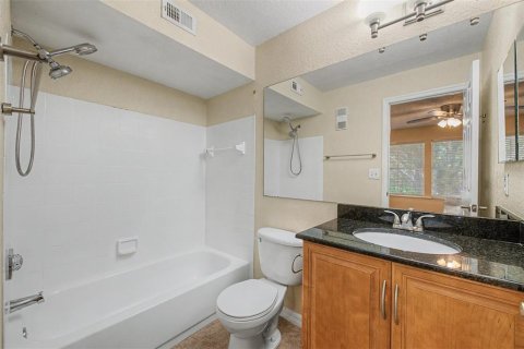 Copropriété à vendre à Palm Harbor, Floride: 2 chambres, 138.52 m2 № 2102480 - photo 23