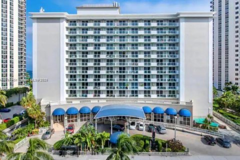 Hotel en Sunny Isles Beach, Florida 33.44 m2 № 1960126