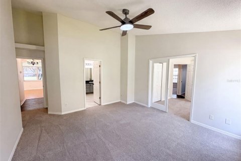 House in Orlando, Florida 4 bedrooms, 176.61 sq.m. № 2199016 - photo 13