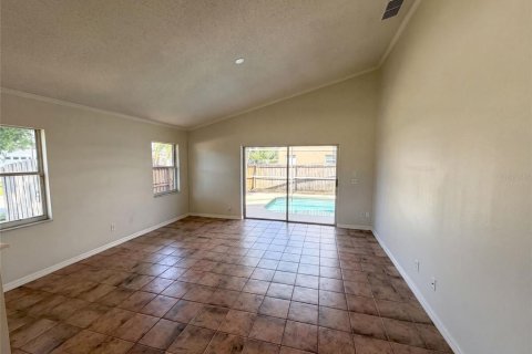 House in Orlando, Florida 4 bedrooms, 176.61 sq.m. № 2199016 - photo 11