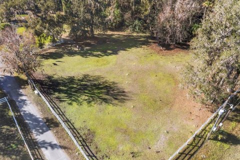 House in Edgewater, Florida 5 bedrooms, 217.67 sq.m. № 2103751 - photo 25