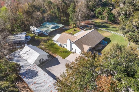 House in Edgewater, Florida 5 bedrooms, 217.67 sq.m. № 2103751 - photo 15