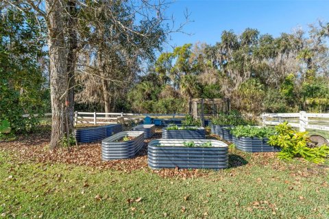 House in Edgewater, Florida 5 bedrooms, 217.67 sq.m. № 2103751 - photo 21
