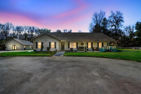 House in Edgewater, Florida 5 bedrooms, 217.67 sq.m. № 2103751 - photo 2