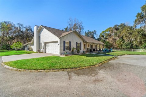 House in Edgewater, Florida 5 bedrooms, 217.67 sq.m. № 2103751 - photo 4