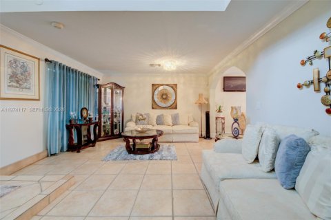 House in Plantation, Florida 3 bedrooms, 161.65 sq.m. № 2062588 - photo 11