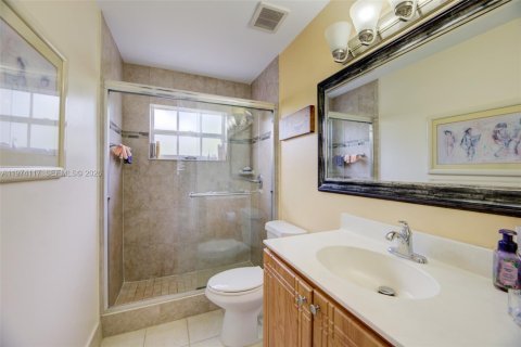 House in Plantation, Florida 3 bedrooms, 161.65 sq.m. № 2062588 - photo 7