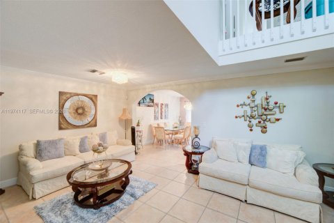 House in Plantation, Florida 3 bedrooms, 161.65 sq.m. № 2062588 - photo 10