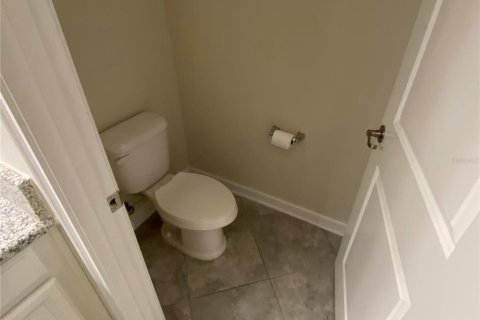 Touwnhouse à louer à Orlando, Floride: 4 chambres, 205.13 m2 № 2399487 - photo 14