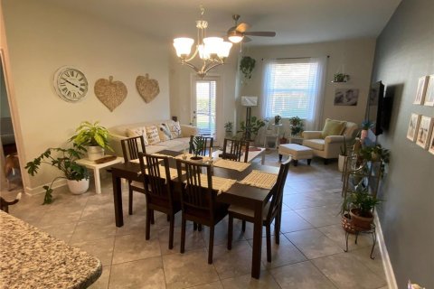 Touwnhouse à louer à Orlando, Floride: 4 chambres, 205.13 m2 № 2399487 - photo 6