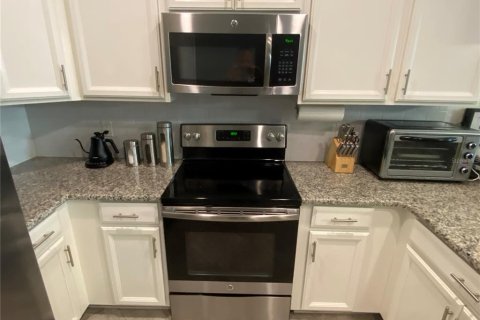 Touwnhouse à louer à Orlando, Floride: 4 chambres, 205.13 m2 № 2399487 - photo 3