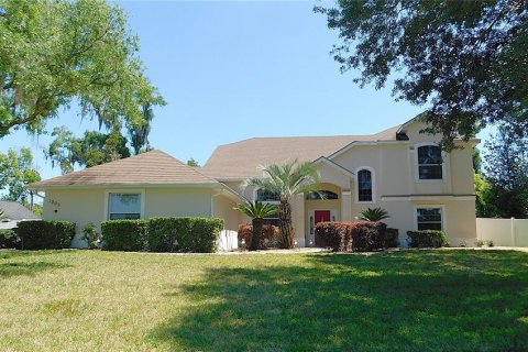 House in Ocala, Florida 3 bedrooms, 217.02 sq.m. № 2096584