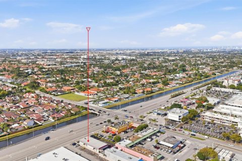 Commercial property in Miami, Florida № 2154883 - photo 25