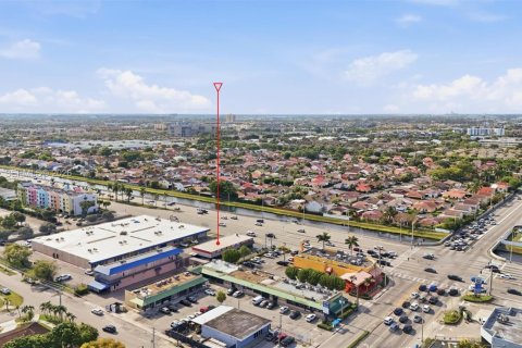 Commercial property in Miami, Florida № 2154883 - photo 24