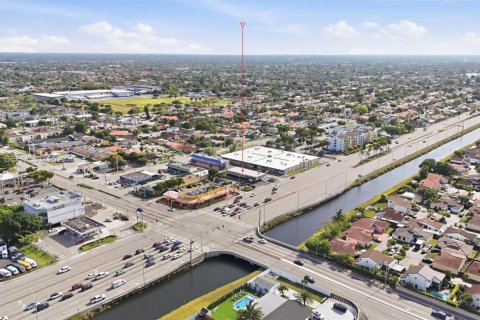 Commercial property in Miami, Florida № 2154883 - photo 23