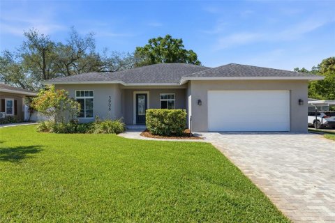 House in Tampa, Florida 3 bedrooms, 165.55 sq.m. № 2113342