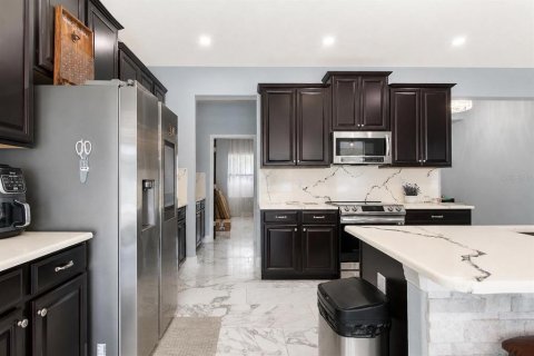 Casa en venta en Orlando, Florida, 4 dormitorios, 249.07 m2 № 2091759 - foto 13