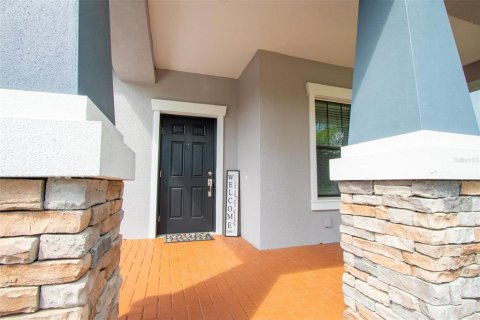 Casa en venta en Orlando, Florida, 4 dormitorios, 249.07 m2 № 2091759 - foto 2